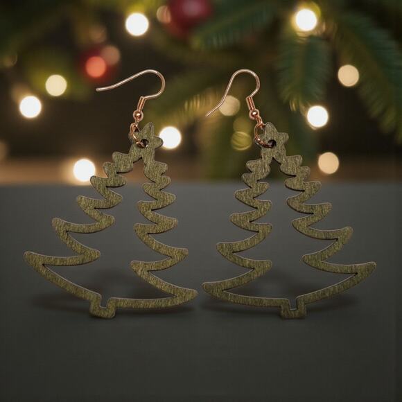 Green Wood Christmas Tree Earrings - Picture 6 of 8